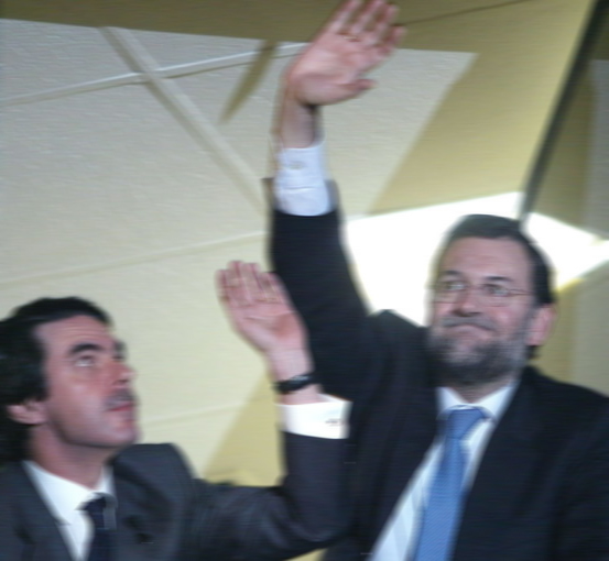 Aznar-Rajoy-saludan-Genova-elecciones_1191191389_74828135_667x510